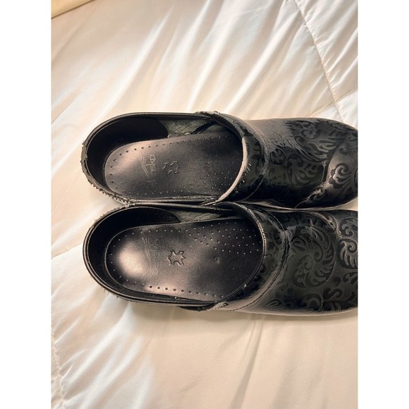 Dansko Womens EU42 Professional Slip On Clog Comfort Black Tooled Patent Leather - Picture 8 of 12